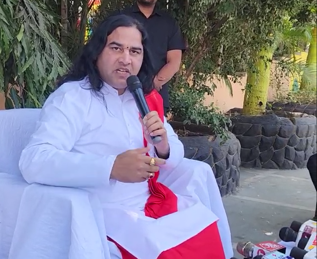 कथावाचक देवकीनंदन ठाकुर
