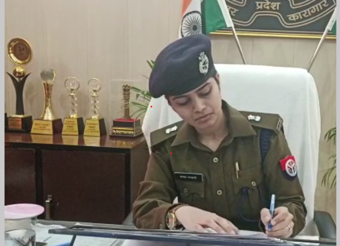 मैनपुरी जेल अधीक्षक का गाली-गलौच करते वीडियो वायरल