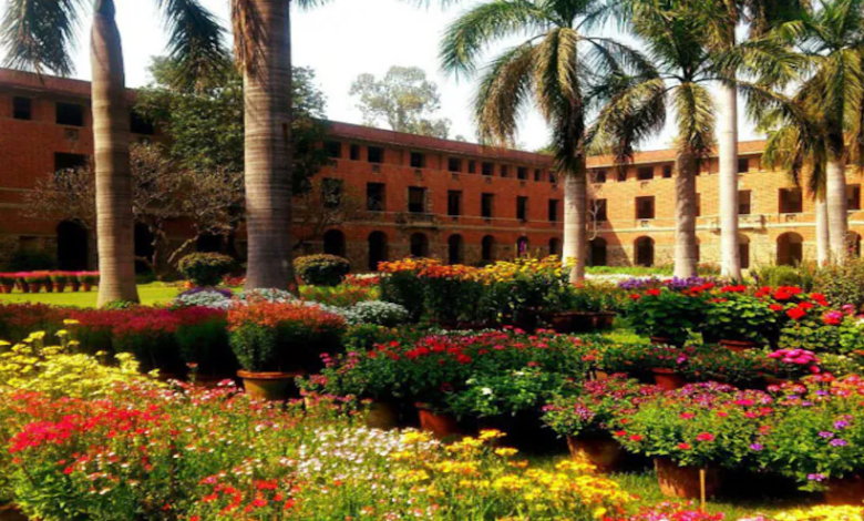 रैंकिंग में दिल्ली यूनिवर्सिटी के 5 कॉलेज