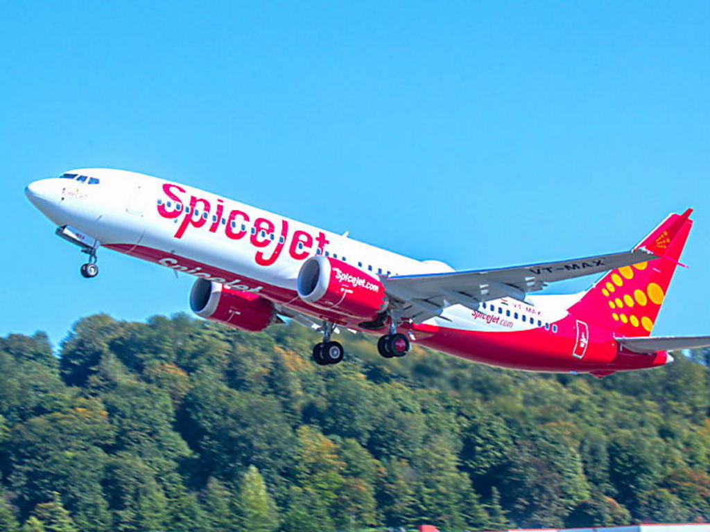 HC orders SpiceJet to return Rs 100 crore by September 10