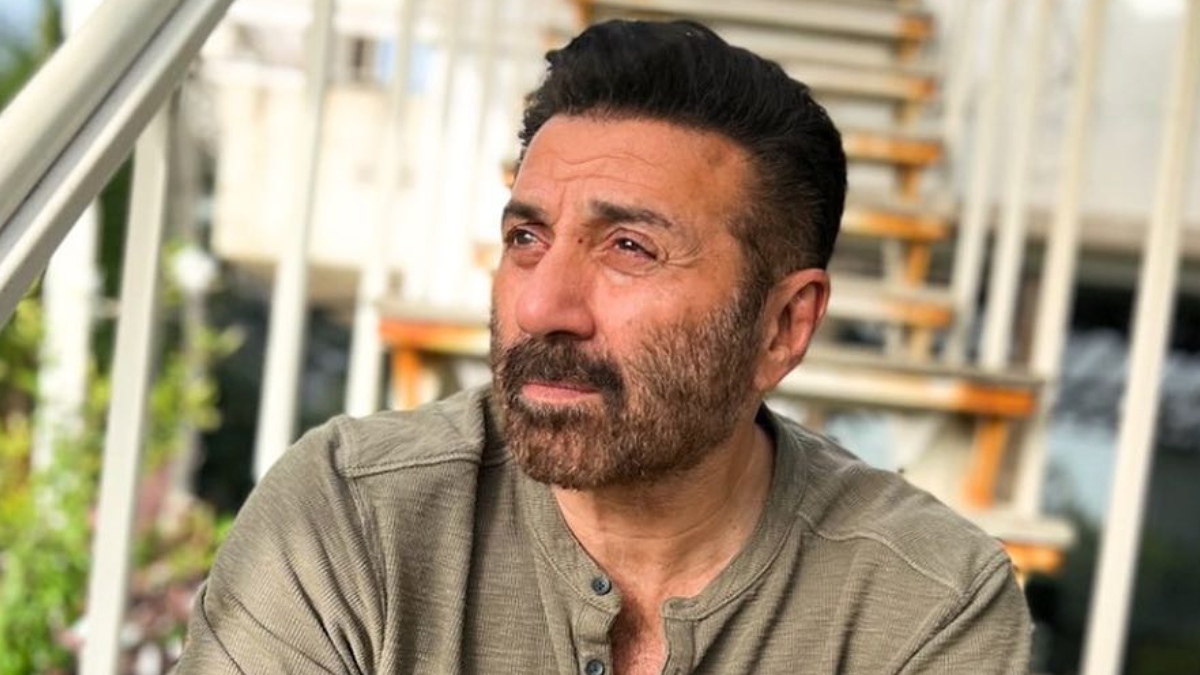 What happened within 24 hours that the auction of Sunny Deol's bungalow was cancelled.