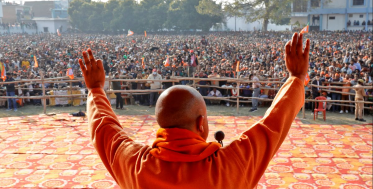 यूपी में असली लड़ाई तो सपा और बीजेपी में ही है