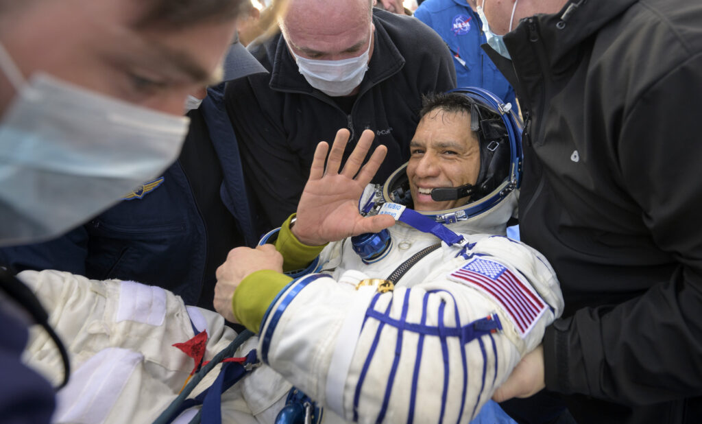 3 astronauts returned to Earth after spending 371 days in space