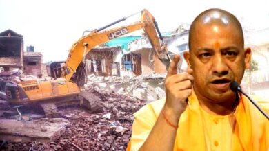 Yogi police had to show 'arrogance', the police reached Baba's bulldozer to attack and then know what happened?