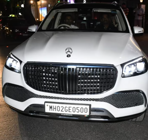 Kangna Ranaut Latest News: Kangana Ranaut bought a luxury car as soon as she entered politics