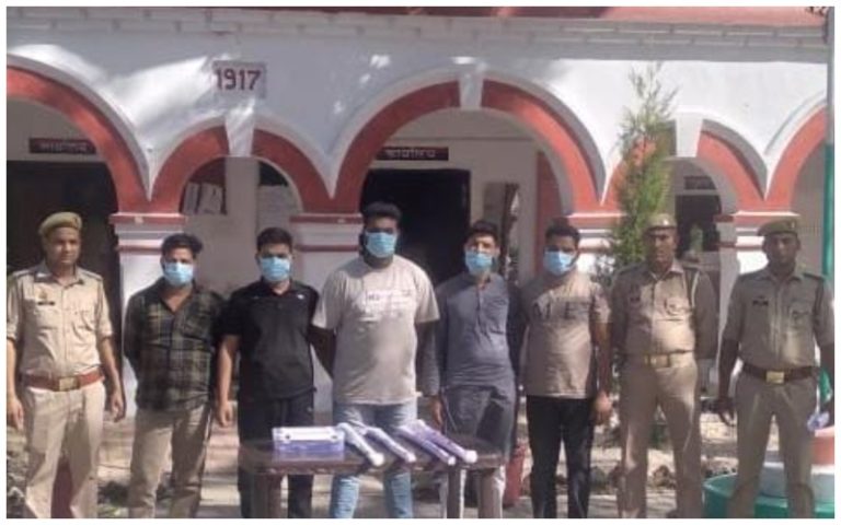 UP Saharanpur Latest News Update: Police arrested four people and sent them to jail in the firing case..