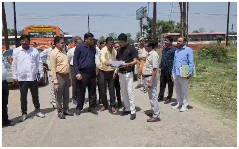 UP Saharanpur Latest News: The committee formed by DM inspected the land for Roadways bus stand.