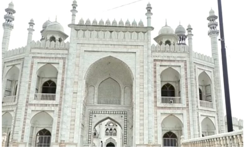 Darul Uloom Deoband Bans Women Entry: Ban on entry of women in Deoband Darul Uloom due to making of reel.