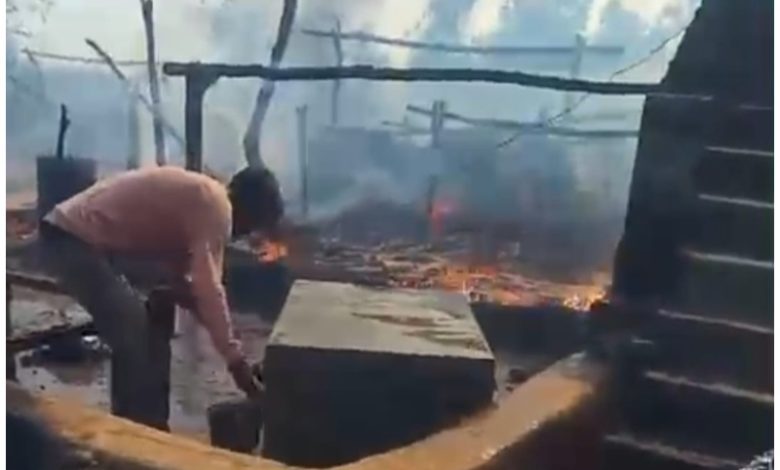 UP Bijnor Latest News: A massive fire broke out in five houses due to the spark of a fire in the scorching heat and strong wind.