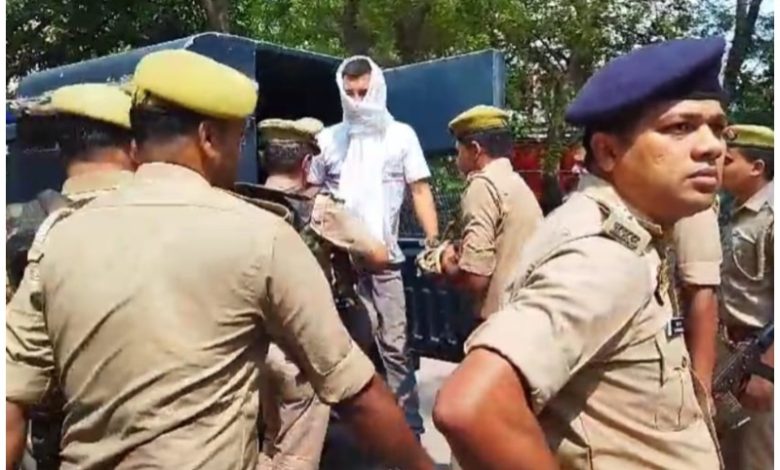 Latest News UP Bijnor: The court sentenced life imprisonment to the accused who opened fire inside the CJM court in 2019.