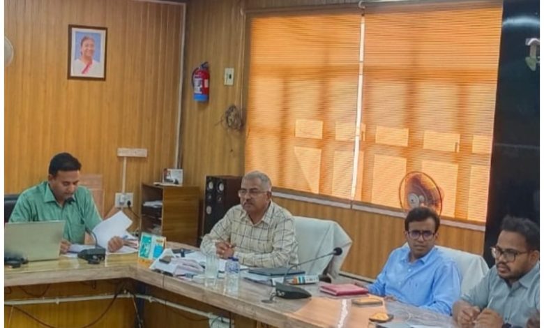 Latest News UP Bijnor: Meeting of Ganga Committee and District Environmental Committee held under the chairmanship of District Magistrate Ankit Kumar.