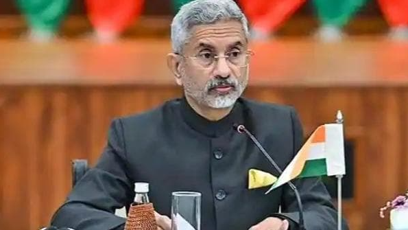 Today's Political News Headline: S Jaishankar again gave a class on western media, said that he himself…