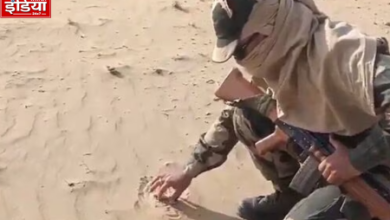 BSF jawans roasting papad in sand amid scorching heat