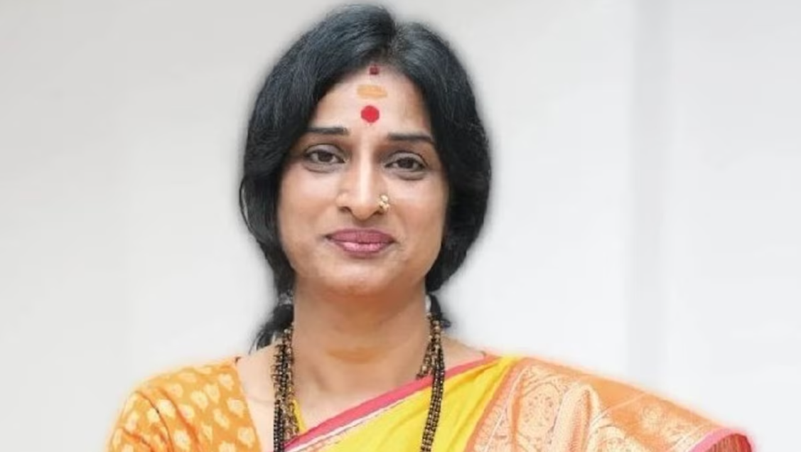 Lok Sabha Election 2024: Women voters remove burqa, BJP candidate Madhavi Lata in trouble