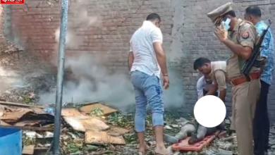 A fire broke out in a firecracker manufacturing factory due to a sudden spark.