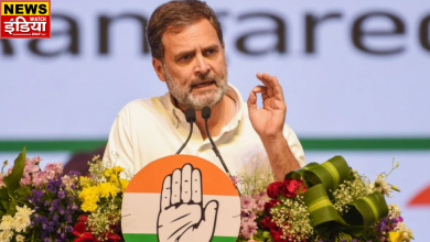 The Congress party has tried to show its full strength in the election campaign to be held in seven phases.