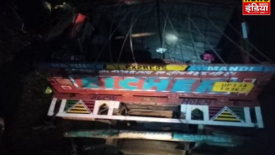 Up accident: Bus accident happened in UP, five people seriously injured