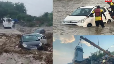 Latest News of Haridwar: Ganga in spate, luxury cars floating like boats at Har ki Pauri