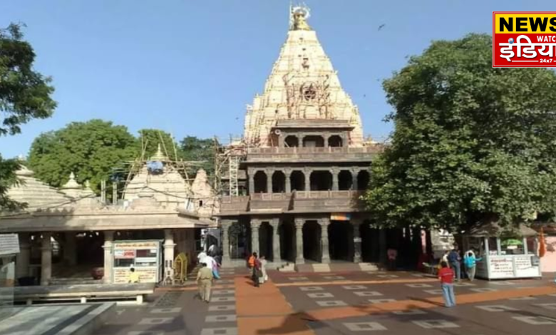 On June 23, during the Bhasma Aarti at the Mahakaleshwar temple in Ujjain, an incident took place which enraged the priests performing the puja.