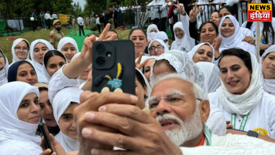 On International Yoga Day, Prime Minister Modi practiced yoga in Srinagar.