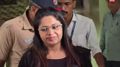 IAS Puja Khedkar News: Big action by Pune Police on mother of IAS Pooja Khedkar, accused of waving pistol
