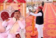 Hathras Satsang Accident: Baba Sakar Hari has a deep connection with politics! Akhilesh Yadav has also participated on the stage