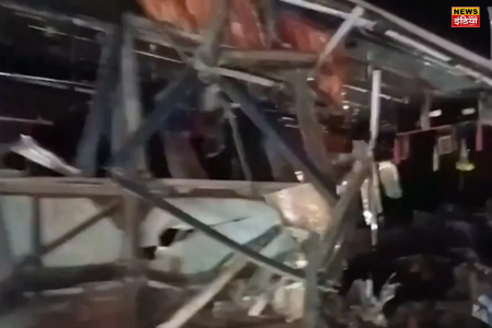 Karnataka Bus Accident: Bus going to Tirupati met with an accident, nine people died on the spot