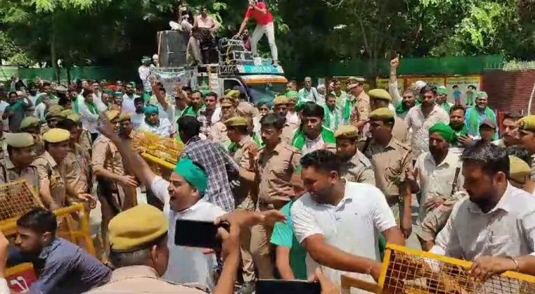 Farmers protest in Bijnor, clash with police