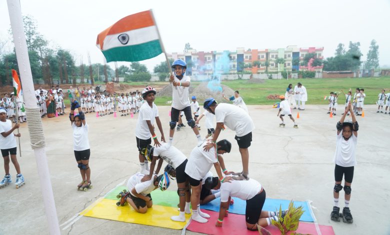 On Independence Day, the school organized a grand and patriotic program