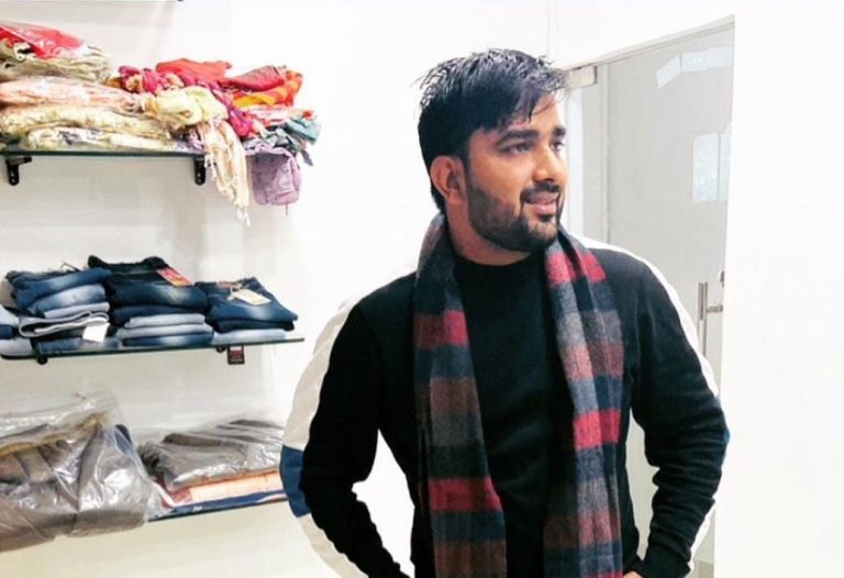Terror of Mohit Bhati, former municipal president's nephew beats up security guard
