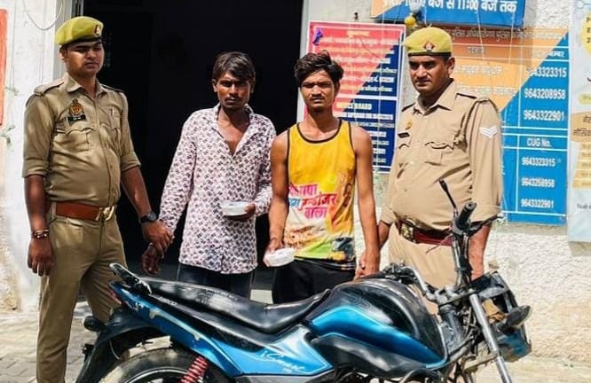 Madhuban Bapudham police's swift action, two people who ran away after robbing a bag were arrested