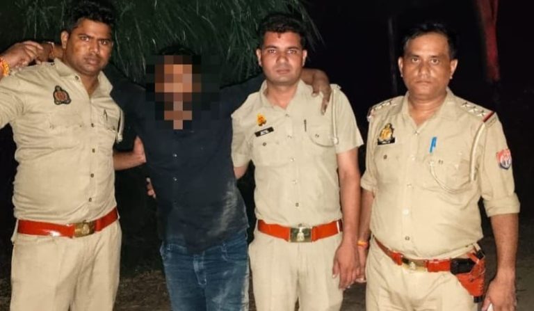 How the criminal arrested in the police encounter used to snatch money from people