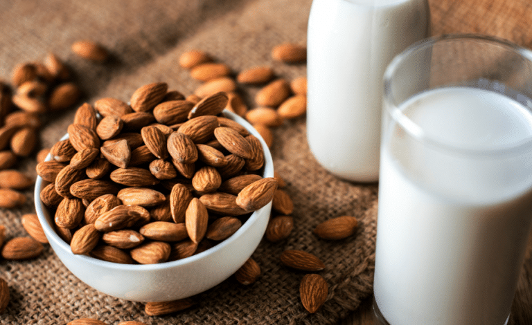 Drinking almond milk provides countless health benefits, not just blood sugar; Increasing weight can also be controlled