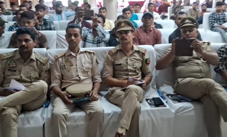 Training given to forest friends for protection from guldar in Bijnor