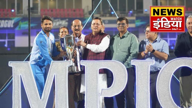 Chief Minister Pushkar Singh Dhami honored the winning USN Indian team of Uttarakhand Premier League.