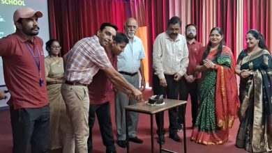 Teachers' Day celebrated by cutting birthday cake in Bijnor Public School