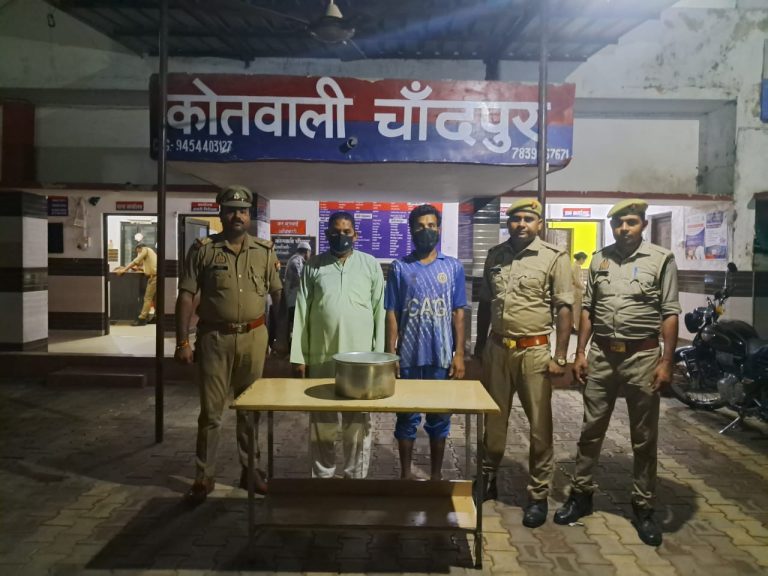 Cow meat was cooked and sold at the hotel, two arrested