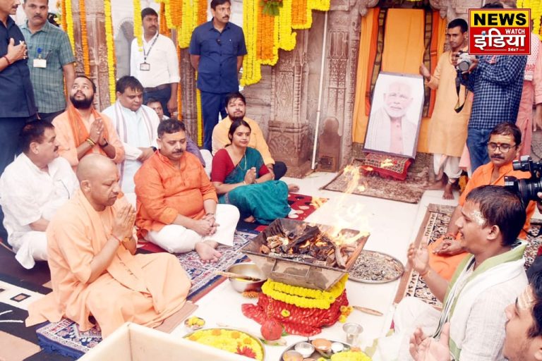 CM Yogi visits Kashi, distributes 74 kg laddus as prasad on PM Modi's birthday
