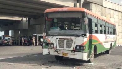 Bus and dumper collide violently, 8 injured