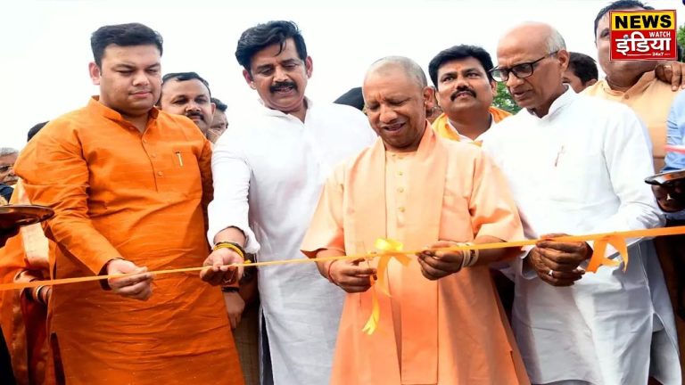 CM Yogi visits Gorakhpur! Inaugurated smart class, is this a big thing