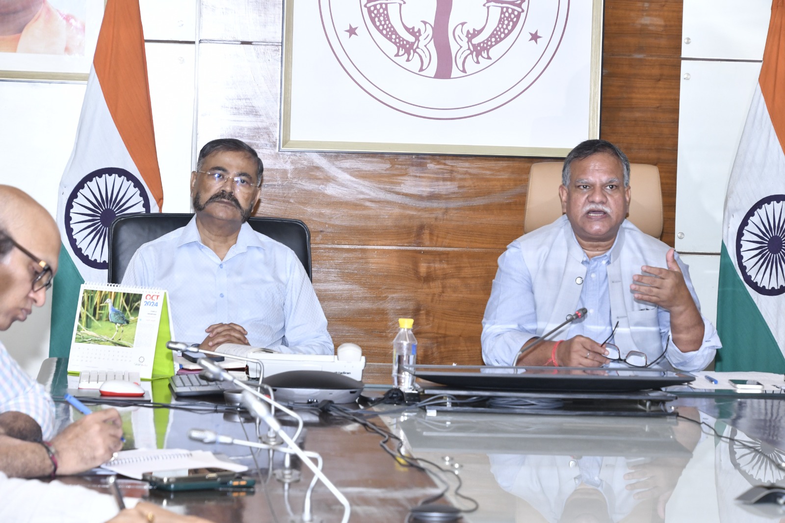 Chief Secretary Shri Manoj Kumar Singh and Director General of Police Shri Prashant Kumar gave necessary instructions regarding law and order