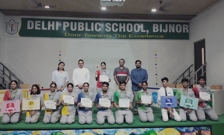 UP Bijnor News: English quiz competition organized in Delhi Public School, Bijnor