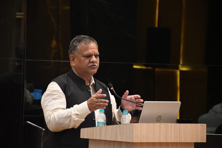 Uttar Pradesh News Today: Chief Secretary participated as the chief guest in the state level workshop organized under RIDF of NABARD