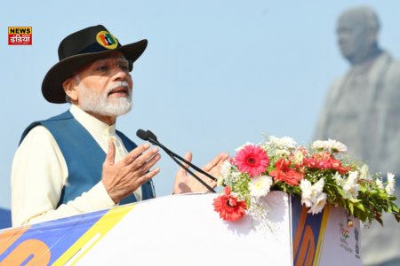 National Unity Day in Kevadia: PM Modi said a big thing while talking about army and investors in Gujarat