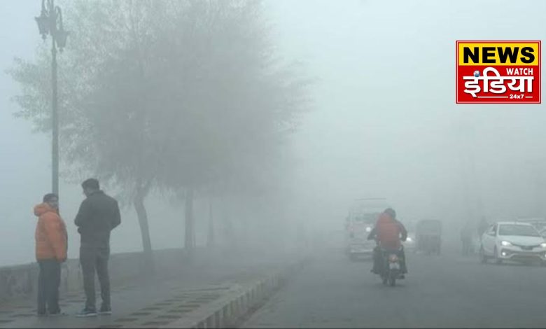 Pollution wreaks havoc in Delhi: Grape-4 implemented from today, schools closed, entry of trucks banned