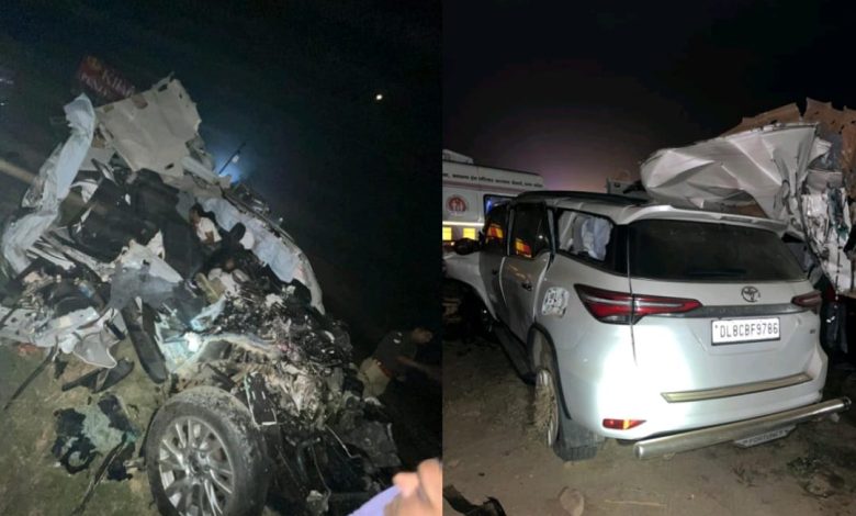 UP Bijnor News: Bijnor road accident two dead, one in critical condition