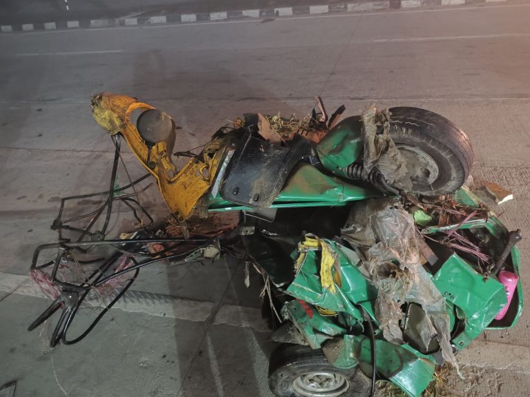 UP Bijnor News: Car collided with auto tempo, 7 people including bride and groom died