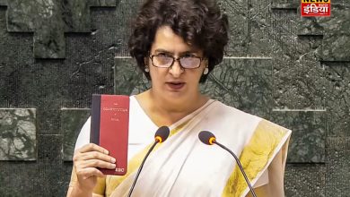 Priyanka Gandhi Oath: Wearing a sari like her grandmother, Constitution in hand… Priyanka Gandhi took oath in this style, repeated 71 years old history