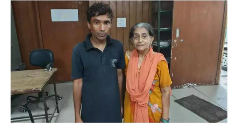 UP Ghaziabad News: "The lost son returned after thirty years, but his identity remained a mystery"