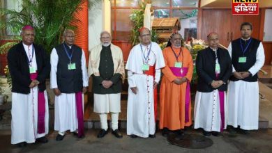 PM Modi Christmas Celebrations: Prime Minister Narendra Modi attended the Christmas celebrations organised by the Catholic Bishops' Conference of India in New Delhi, see photos